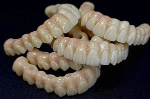 последний случай компании о Случаи. Работы Ян Сяоны.