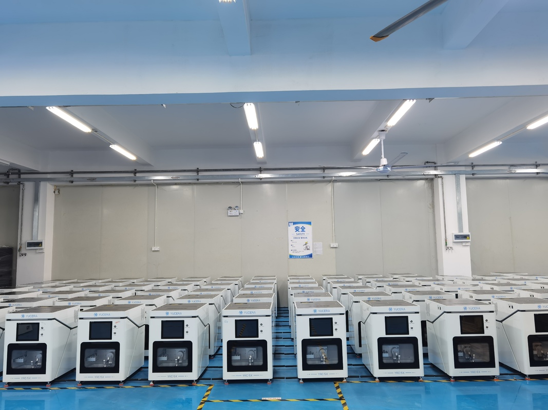 Компактное стоматологическое лабораторное оборудование Yucera, 5-осевой CAD/CAM фрезерный станок для производства небольших коронок и мостовидных протезов