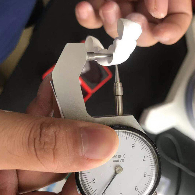 5-осевой CAD/CAM фрезерный станок для стоматологии для циркониевых блоков и стоматологического оборудования/установки и зуботехнической лаборатории